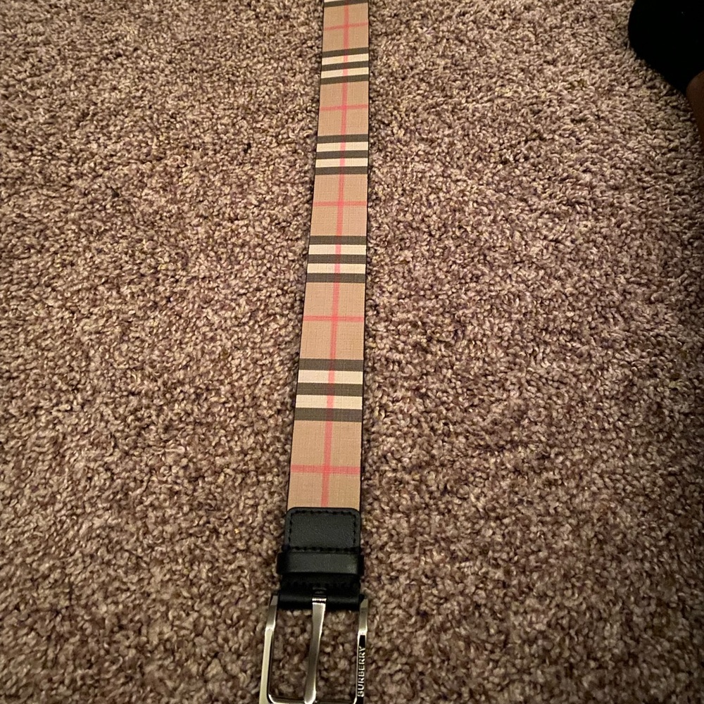 I have a men’s Burberry Belt & shoes. Belt size 32 & shoes size 11.